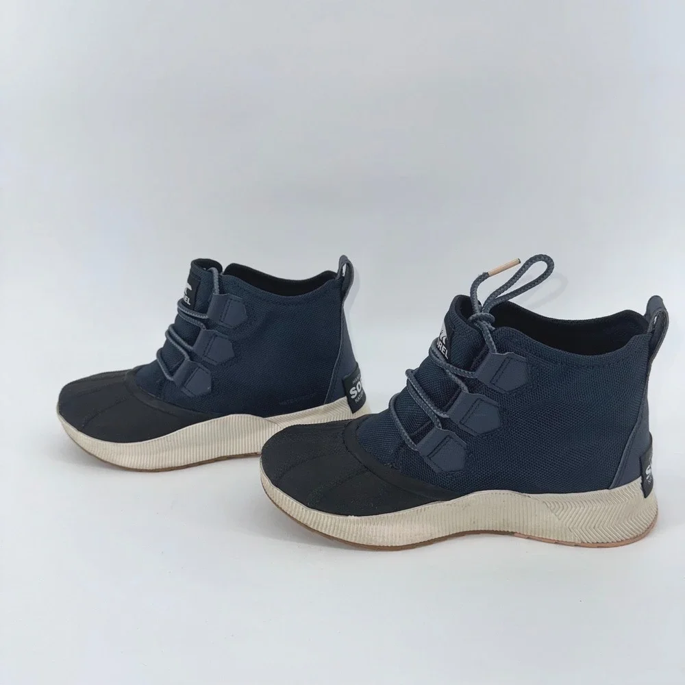 Sorel Out and About Waterproof Boots Blue Youth‎ Size 6.5 US Lace Up